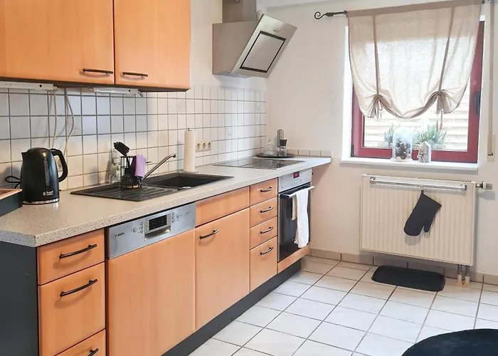 Rote Tuer - Landleben Pur! * キツヒハイン