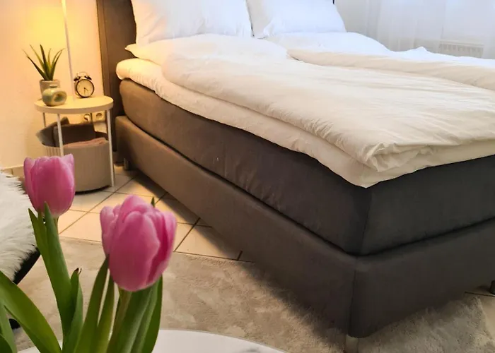 Rote Tuer - Landleben Pur! キツヒハイン