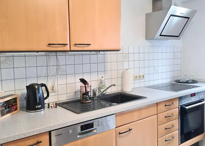 Rote Tuer - Landleben Pur! キツヒハイン