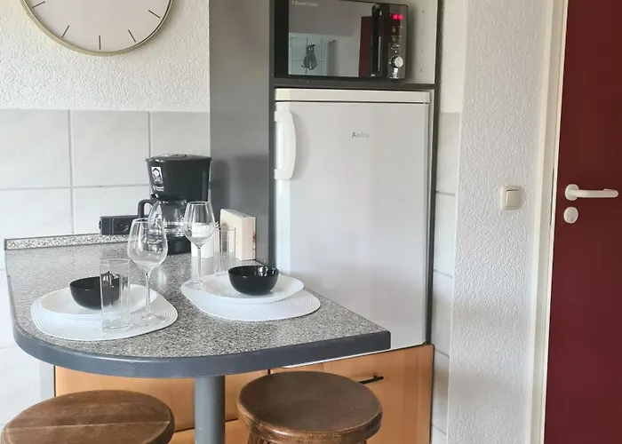 Rote Tuer - Landleben Pur! アパート キツヒハイン